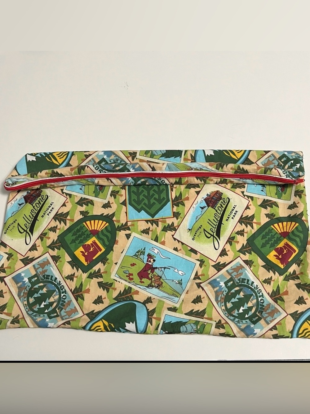 VINTAGE YOGI BEAR jellystone national park bag or pillow case retro
